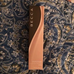 Becca Ultimate Coverage 24 hour foundation “Linen”